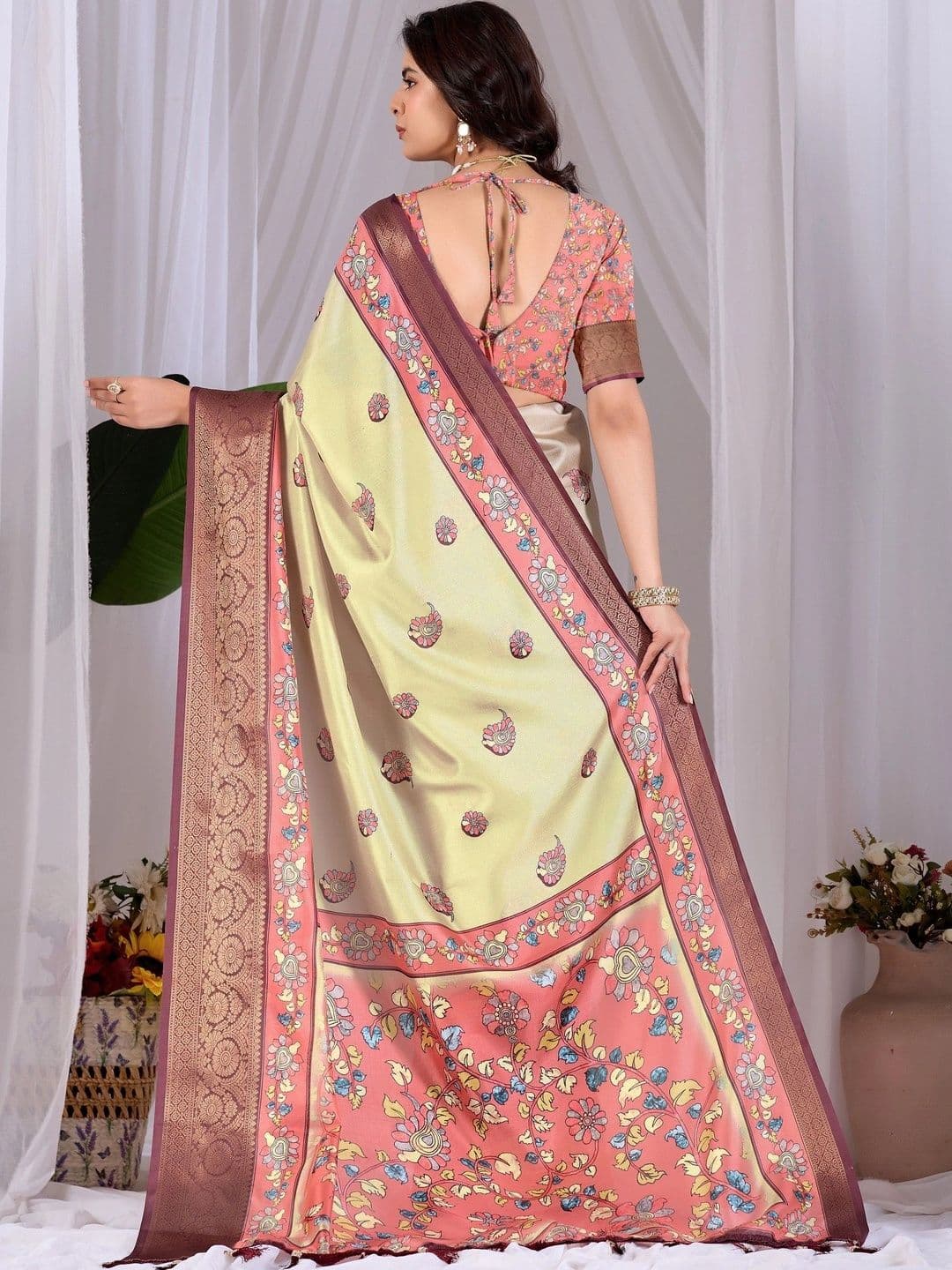 Moda Rapido Floral Zari Silk Blend Designer Saree thumbnail 3