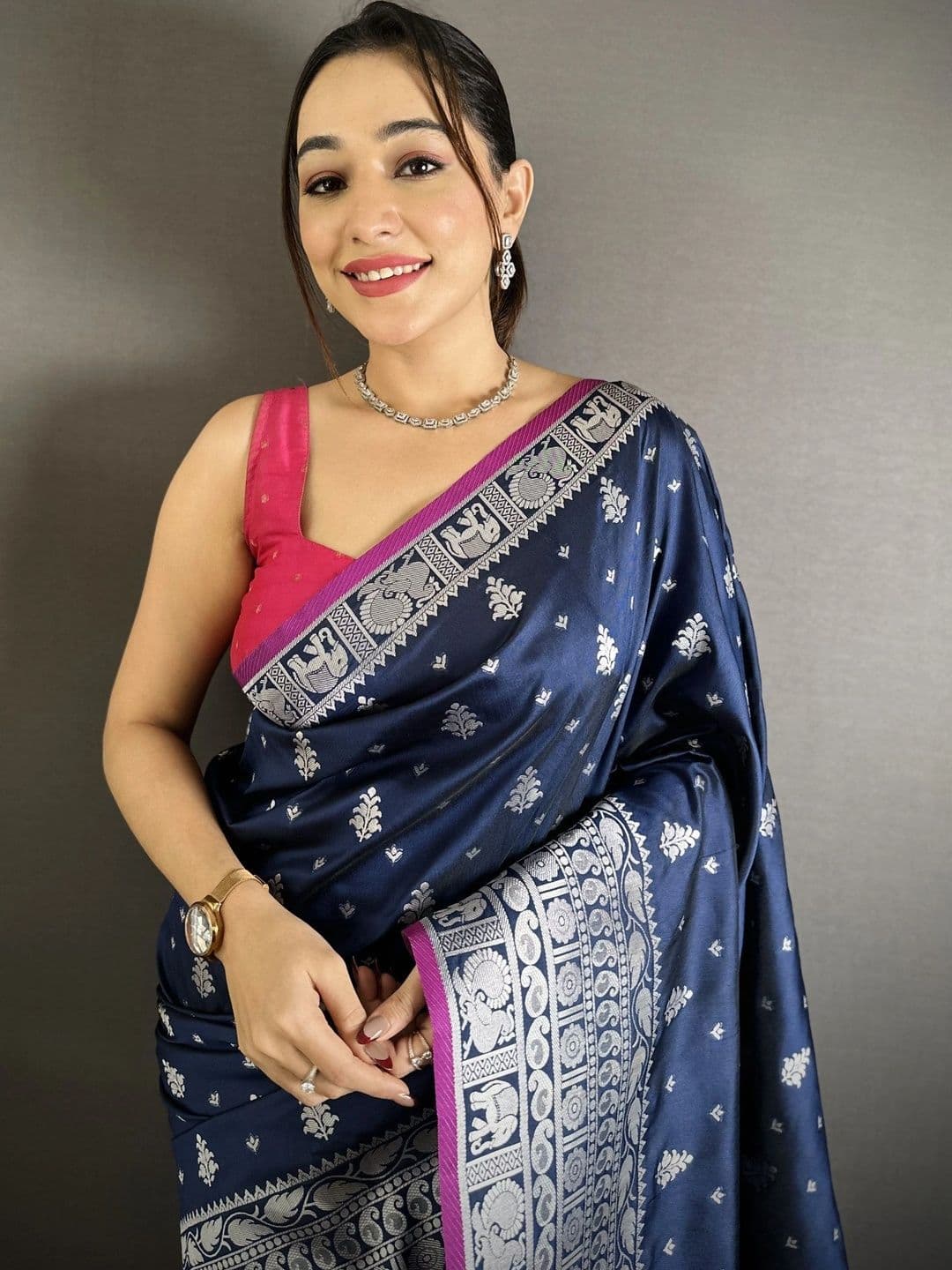 Moda Rapido Woven Design Zari Silk Blend Designer Banarasi Saree thumbnail 4