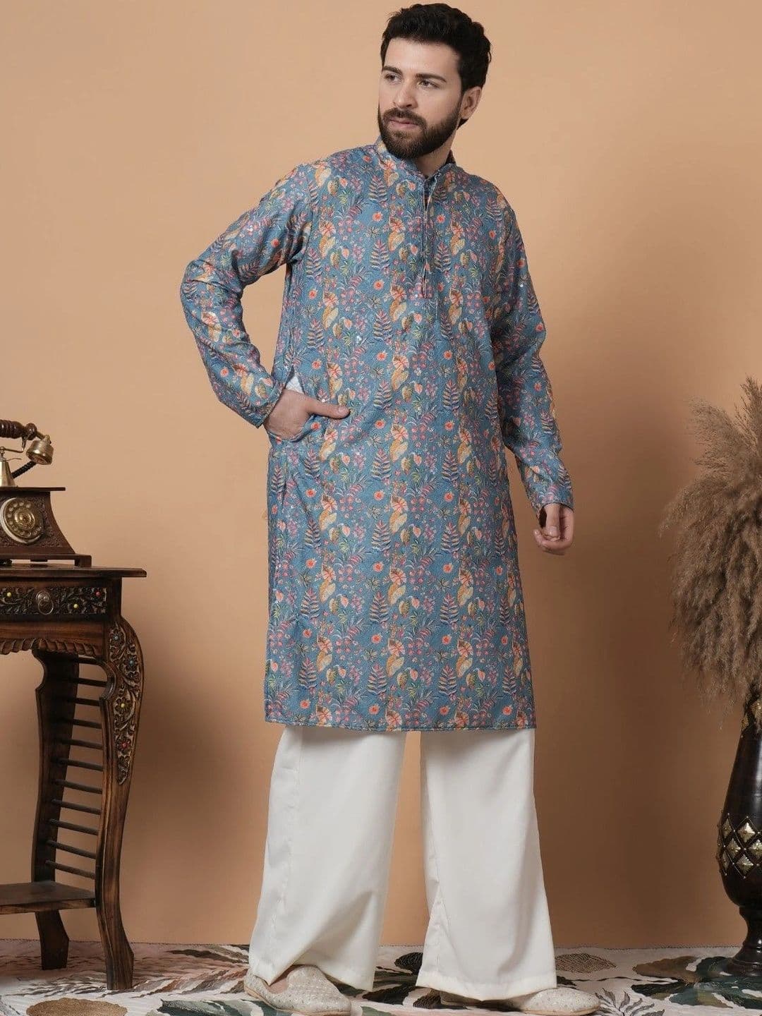 SHROBH Men Floral Printed Sequinned Floral Kurta thumbnail 4