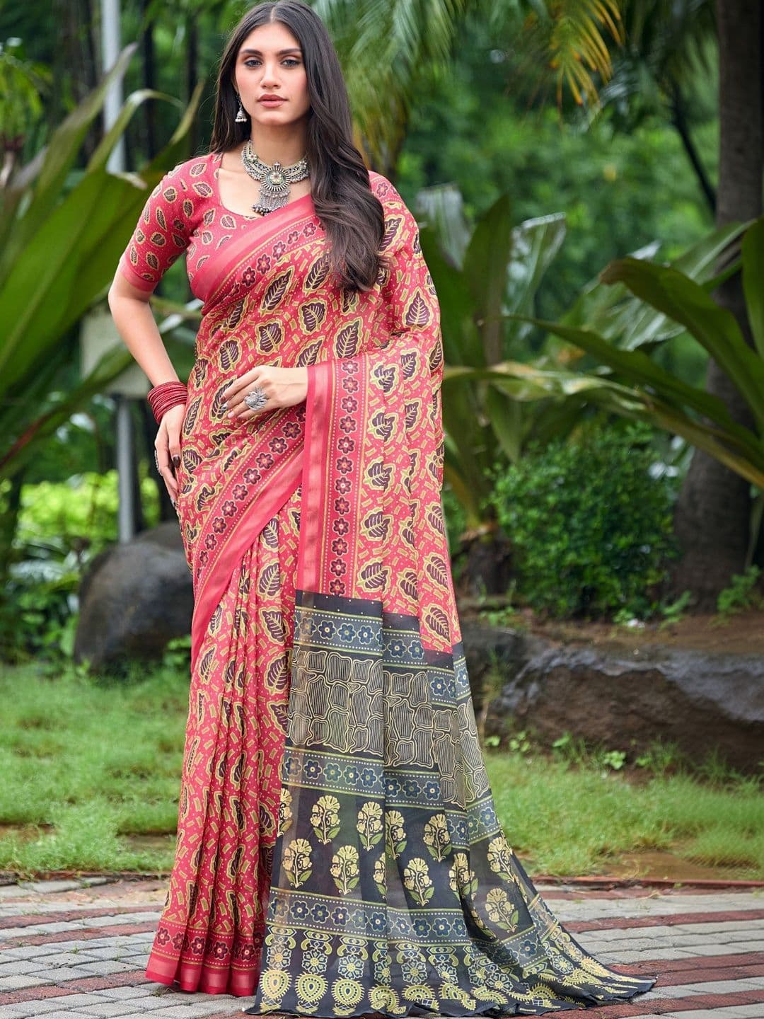 K 5 Fashion Ethnic Motifs Embroidered Pure Cotton Fusion Ikat Saree - view 1