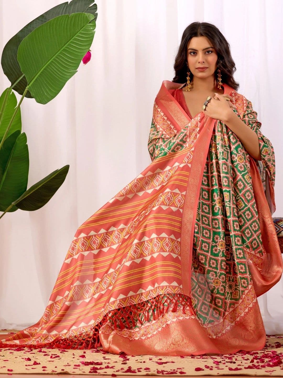 Moda Rapido Zari Silk Blend Fusion Saree thumbnail 5