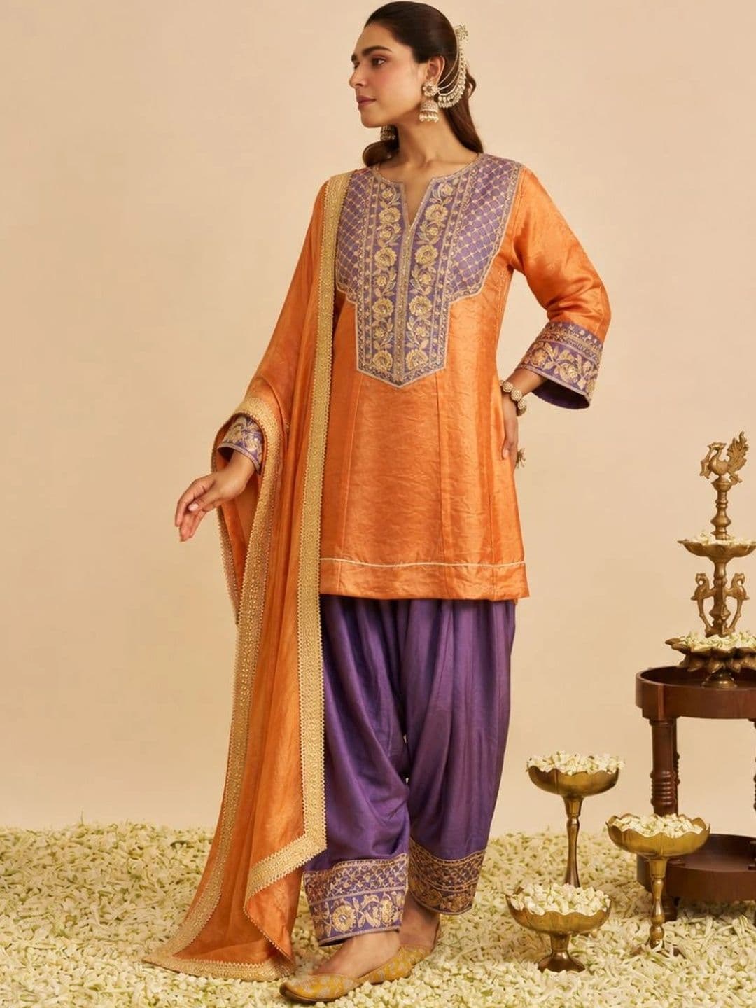 Colors  of Earth Colors of Earth Women Ethnic Motifs Embroidered Regular Thread Work Pure Silk Kurta with Patiala & With - view 1