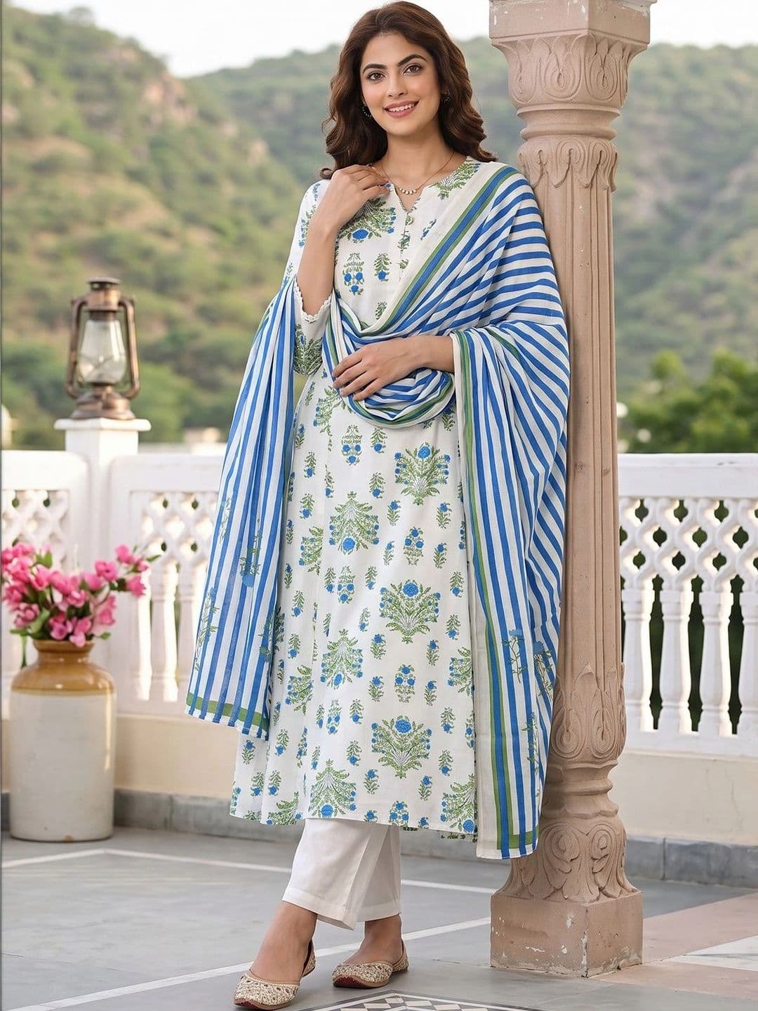 Jaitpuriya Women Ethnic Motifs Printed Regular Pure Cotton Kurta with Trousers & With Dupatta thumbnail 3