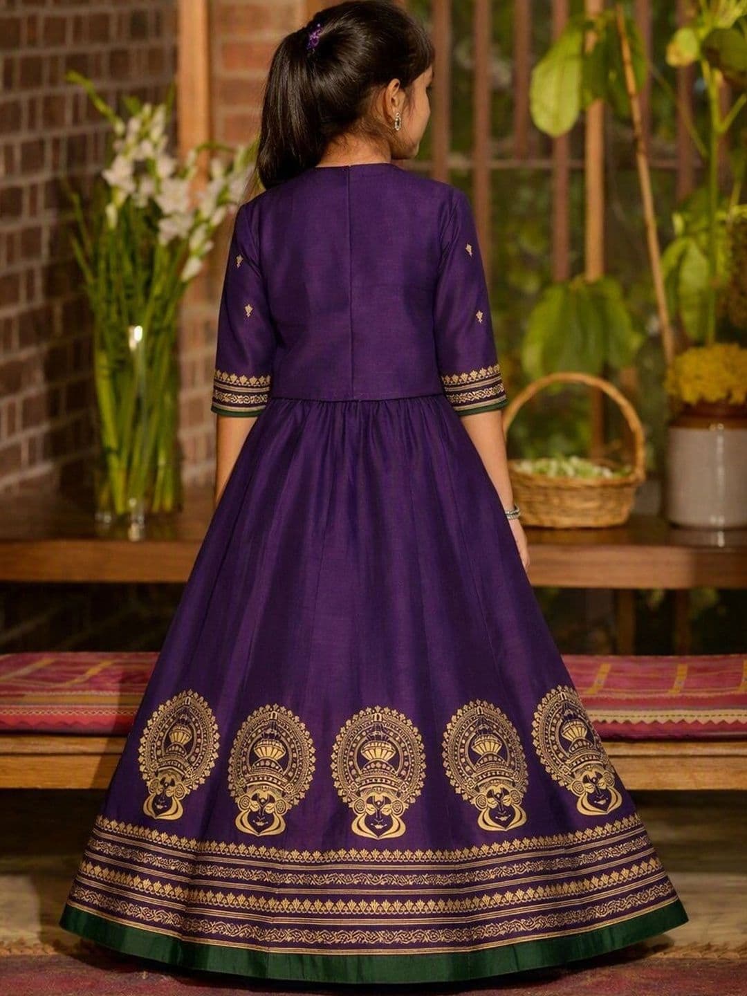 Maybell Girls Silk Blend Ethnic Motifs Three-Quarter Sleeves Onam Theme Lehenga Choli thumbnail 2