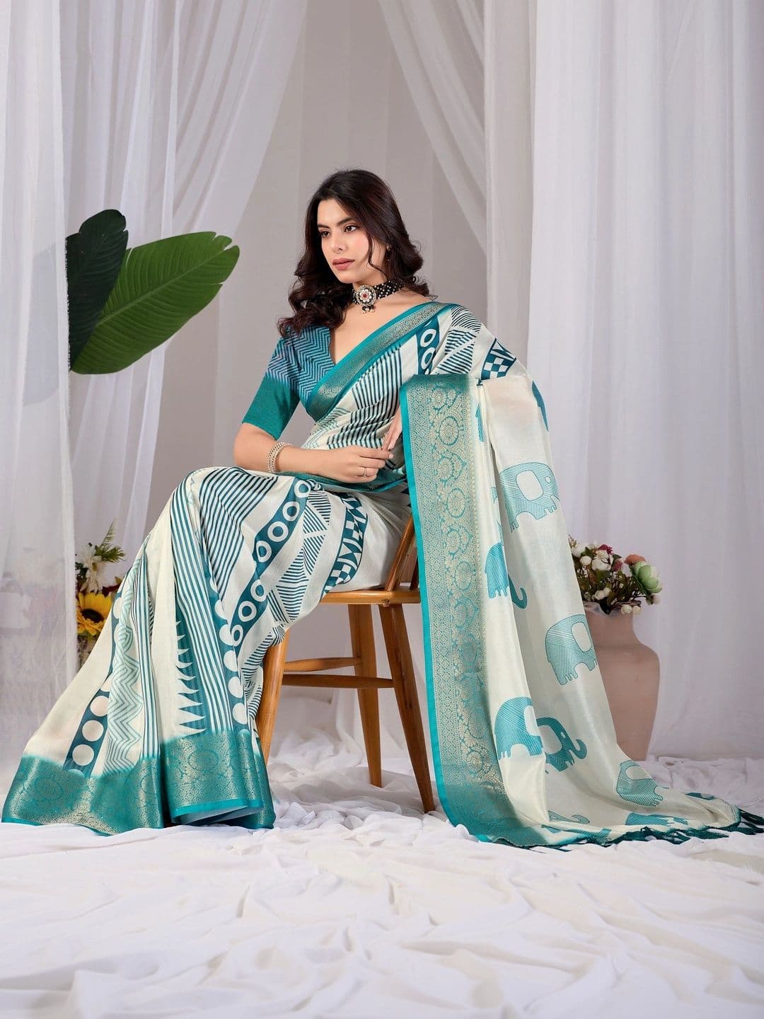 Moda Rapido Zari Silk Blend Designer Saree thumbnail 6