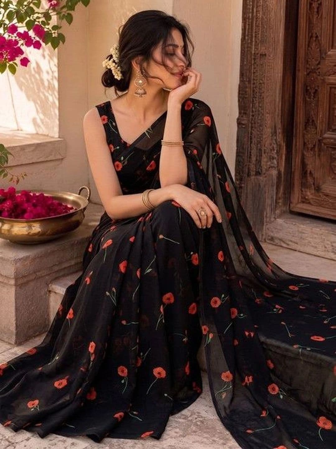 ARIHANT CREATIONS Floral Poly Georgette Saree thumbnail 2