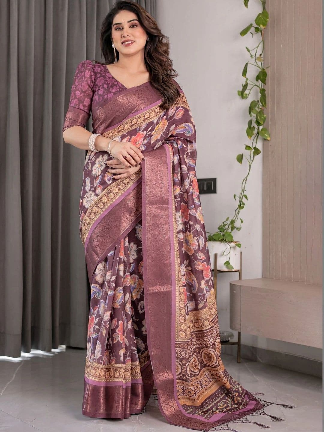LUMIN KNOT Floral Pure Linen Designer Saree thumbnail 7