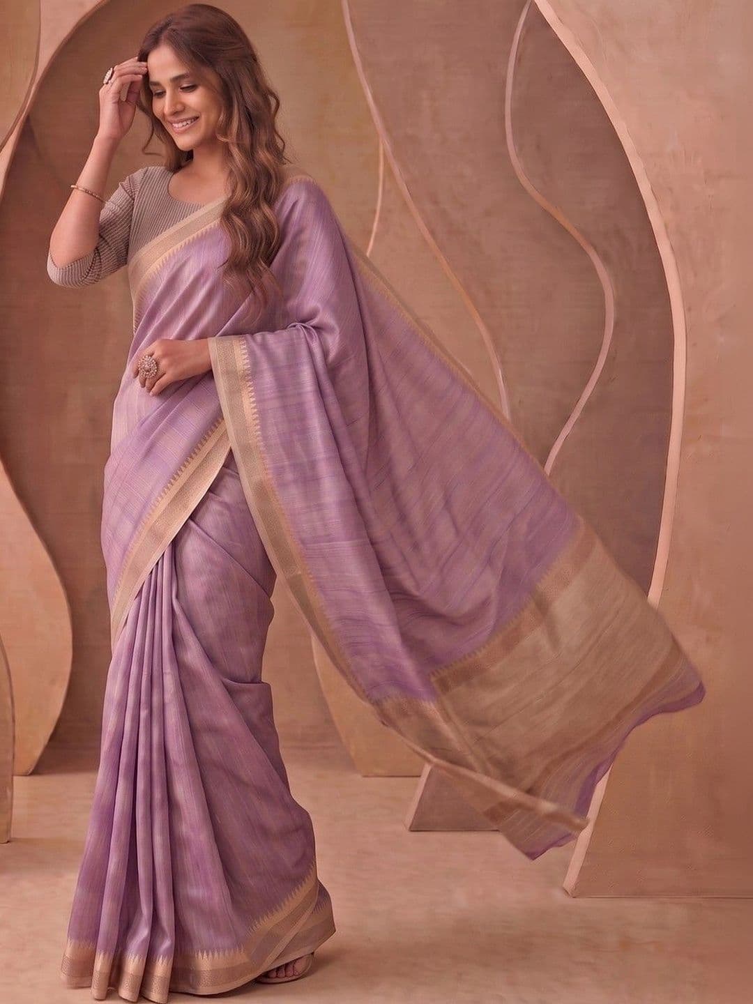 House of Vived Embellished Silk Blend Designer Saree thumbnail 6
