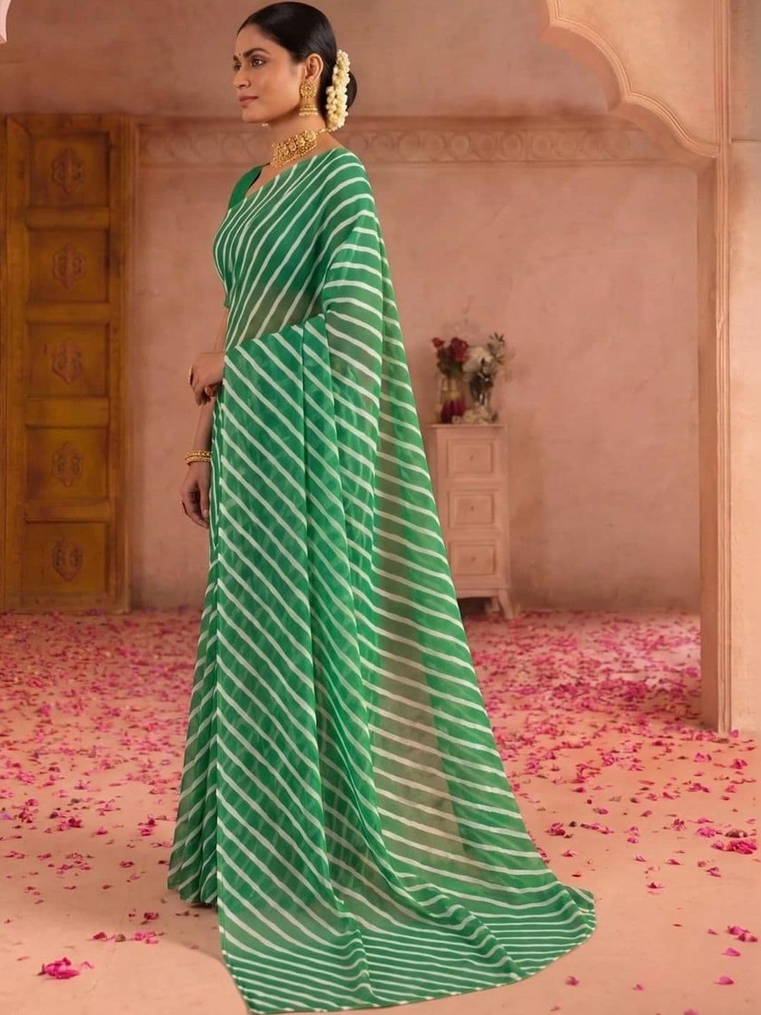 SAMANTHA Leheriya Poly Georgette Leheriya Saree thumbnail 3