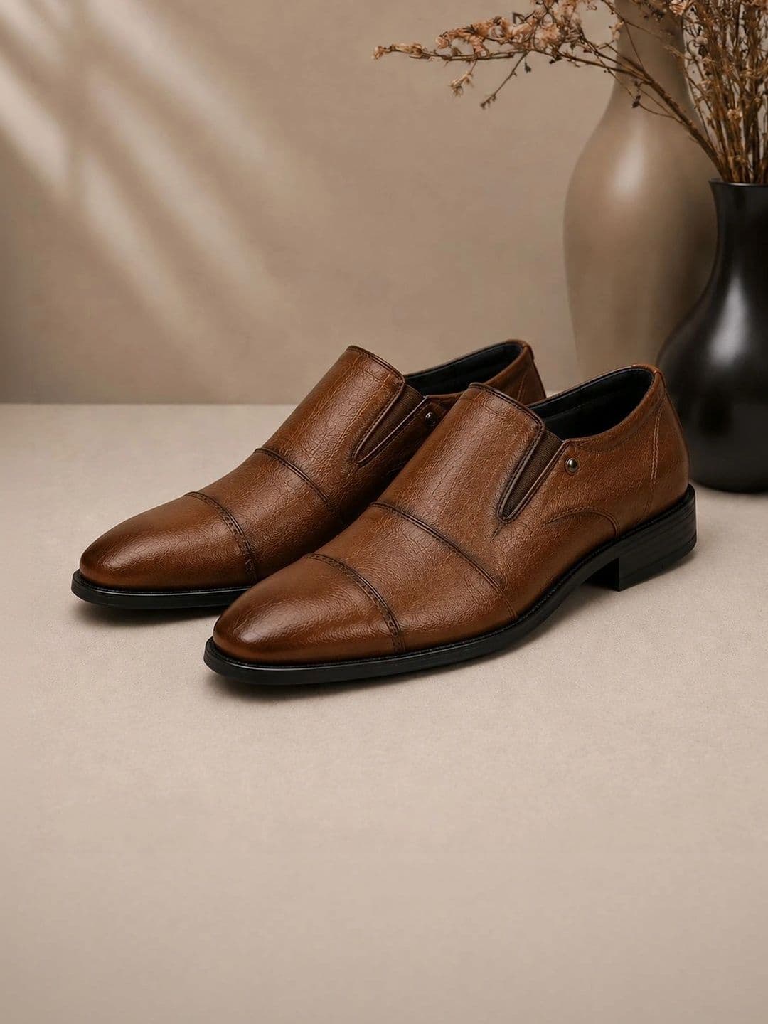 Lushwalk Men Leather Round-Toe Formal Shoes - view 1