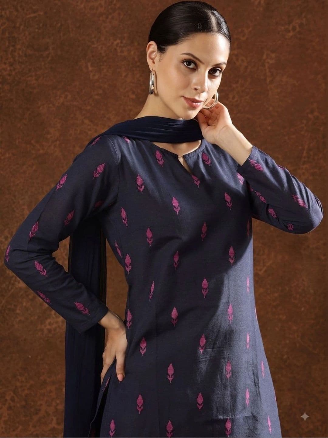CHIRAAI Women Ethnic Motifs Printed Regular Pure Cotton Kurta with Patiala & With Dupatta thumbnail 3