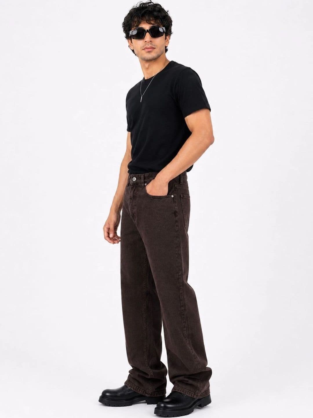 MQ Denim Men Straight Fit Mid-Rise Jeans thumbnail 2