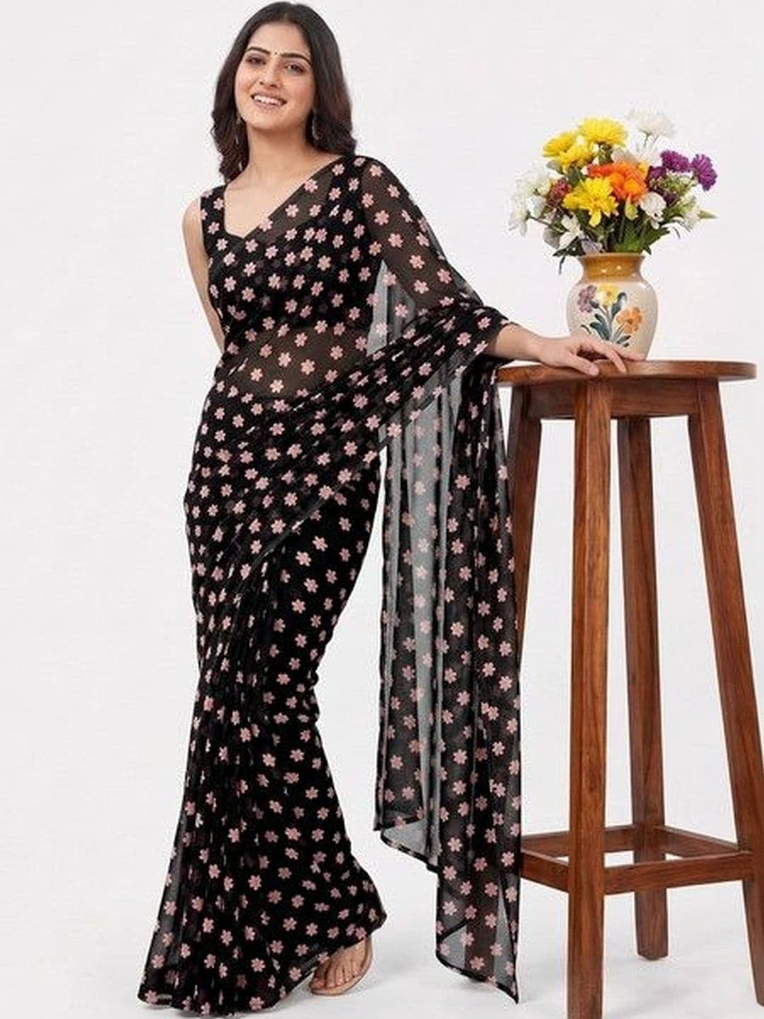 ARIHANT CREATIONS Floral Poly Georgette Saree - view 1