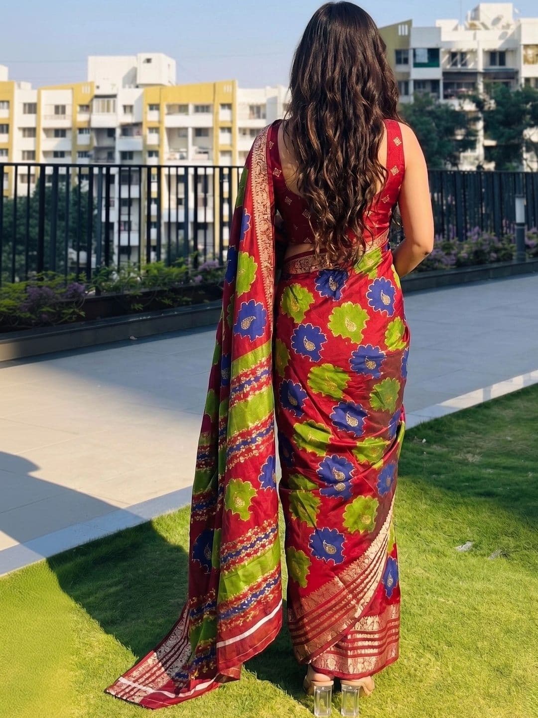 BOLOKA Ethnic Motifs Art Silk Designer Saree thumbnail 4