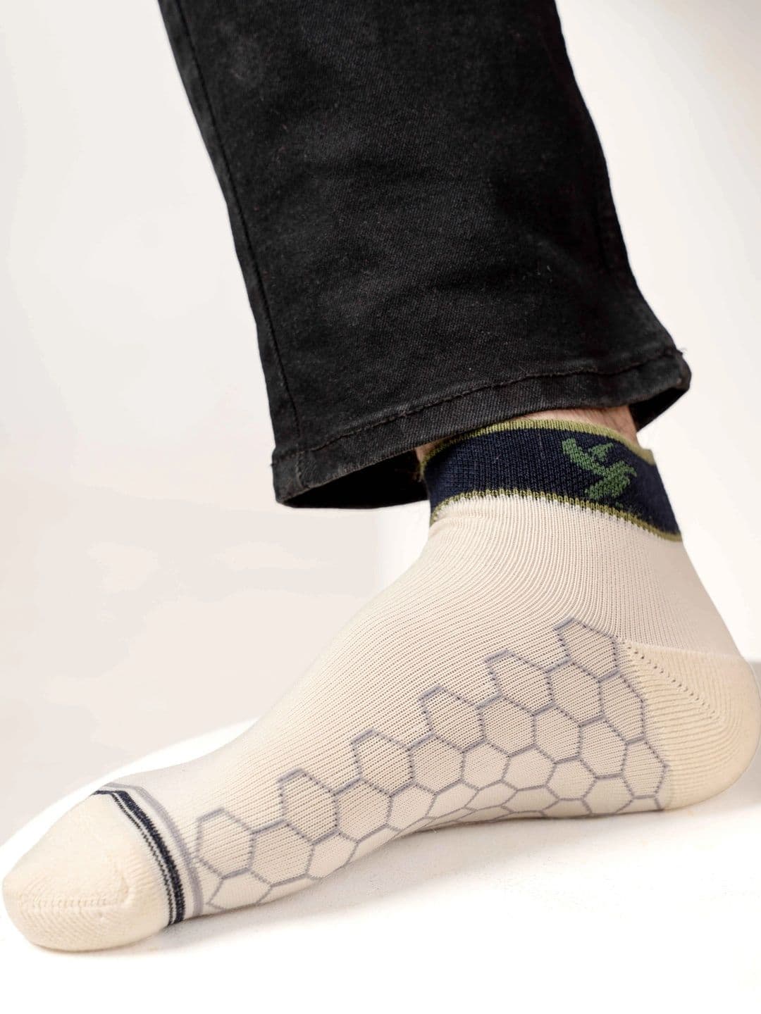 Verosmart Men Patterned Ankle Length Socks thumbnail 2