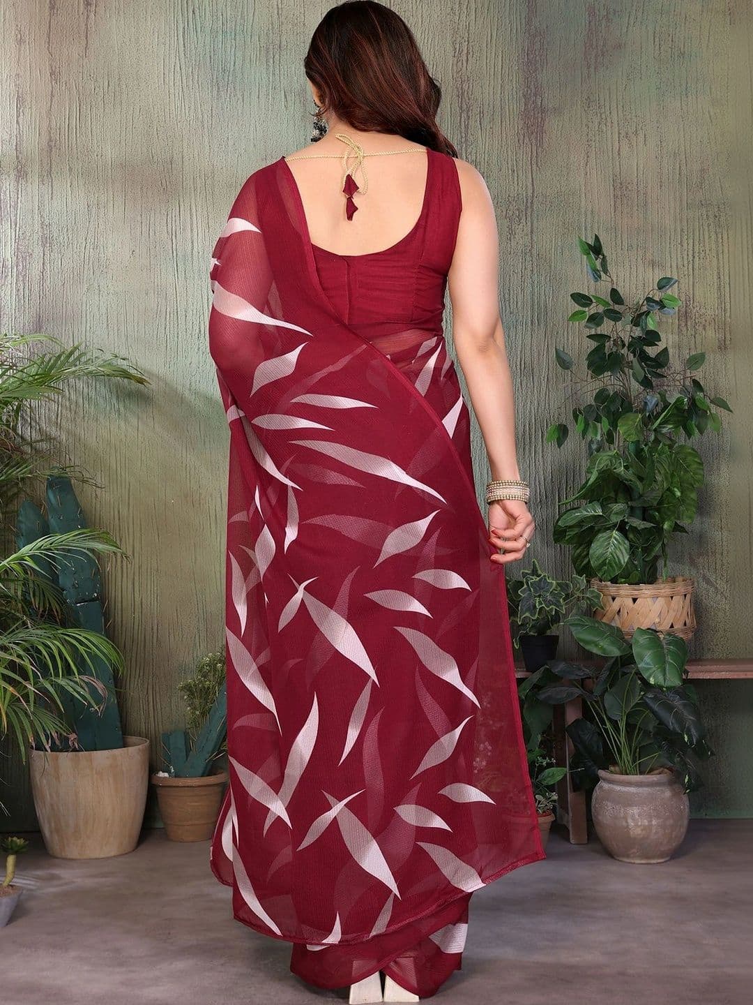 JANOI Pure Georgette Saree thumbnail 2
