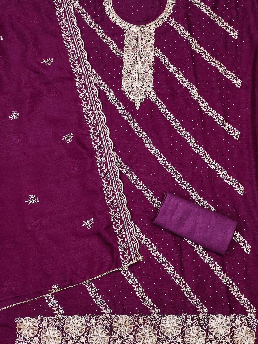 TAVAS Embroidered Pure Cotton Unstitched Dress Material thumbnail 2