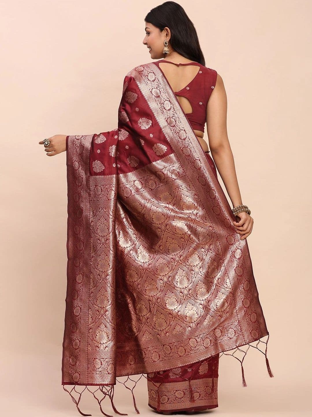 Mitera Woven Design Zari Silk Blend Banarasi Saree thumbnail 2
