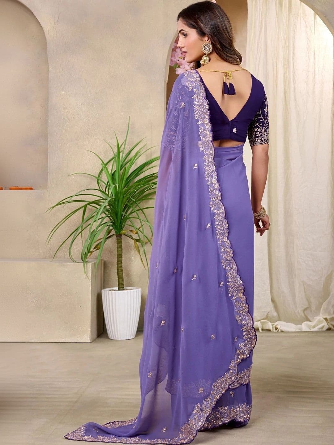 Tradivibe Floral Embroidered Pure Georgette Heavy Work Saree thumbnail 4