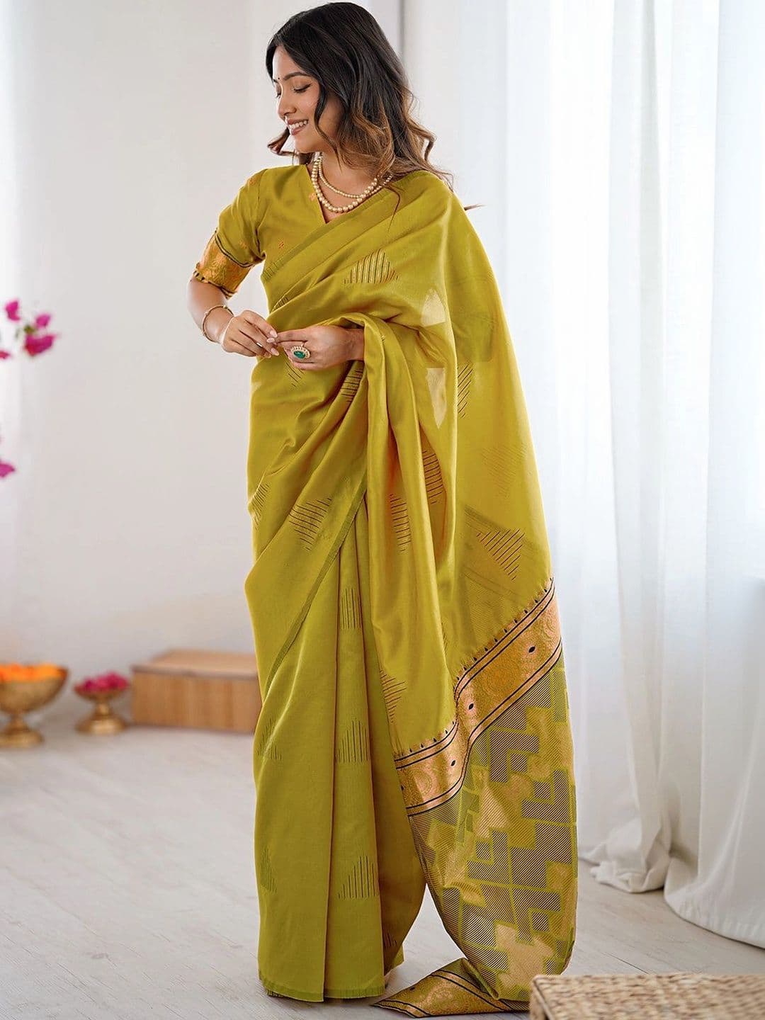 SANISA Silk Blend Saree thumbnail 4