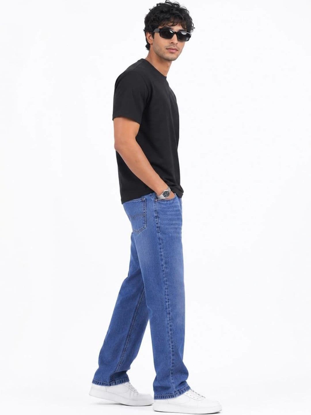 MQ Denim Men Straight Fit Mid-Rise Light Fade Jeans thumbnail 3