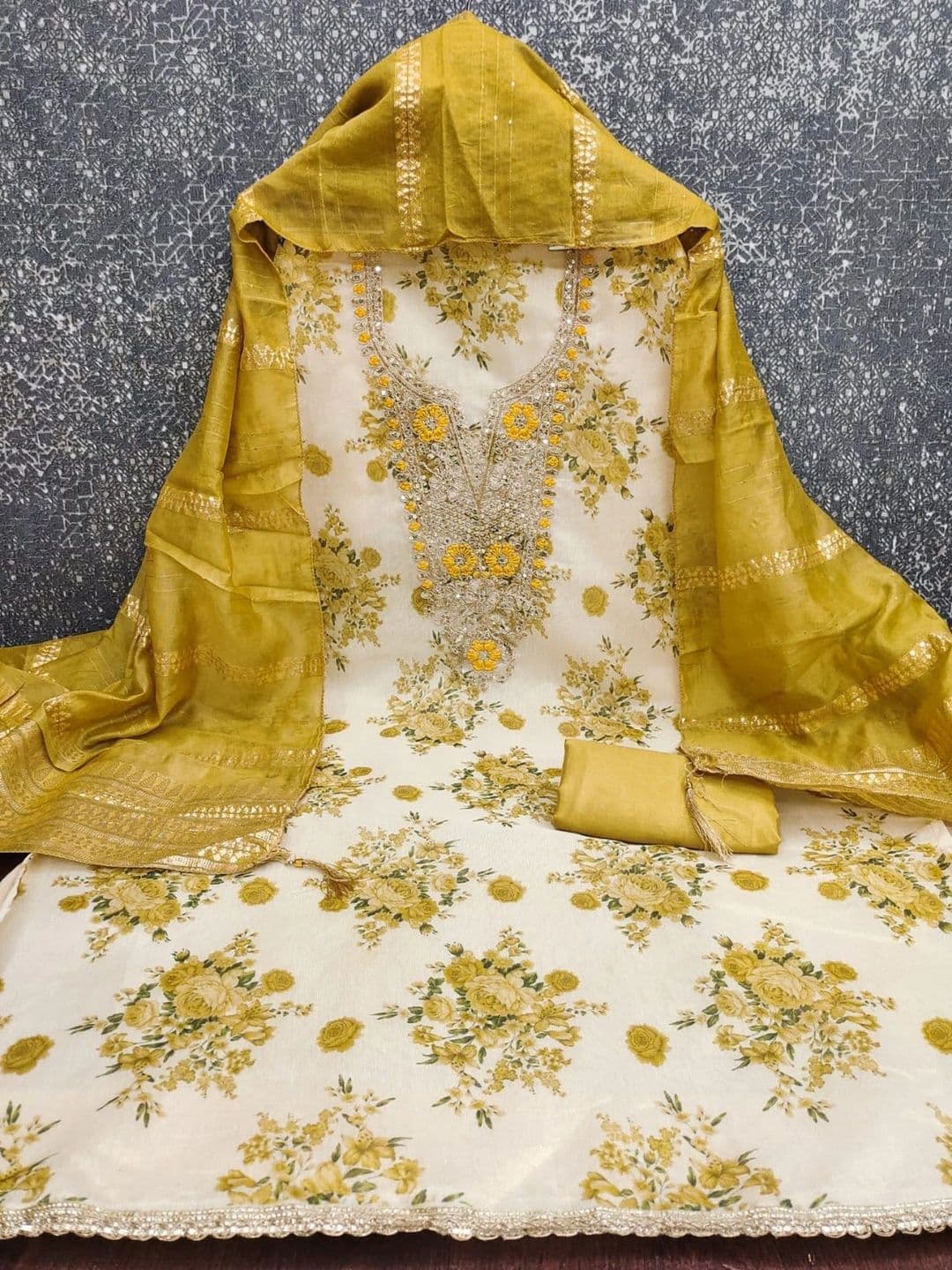 TAVAS Printed Unstitched Dress Material thumbnail 2
