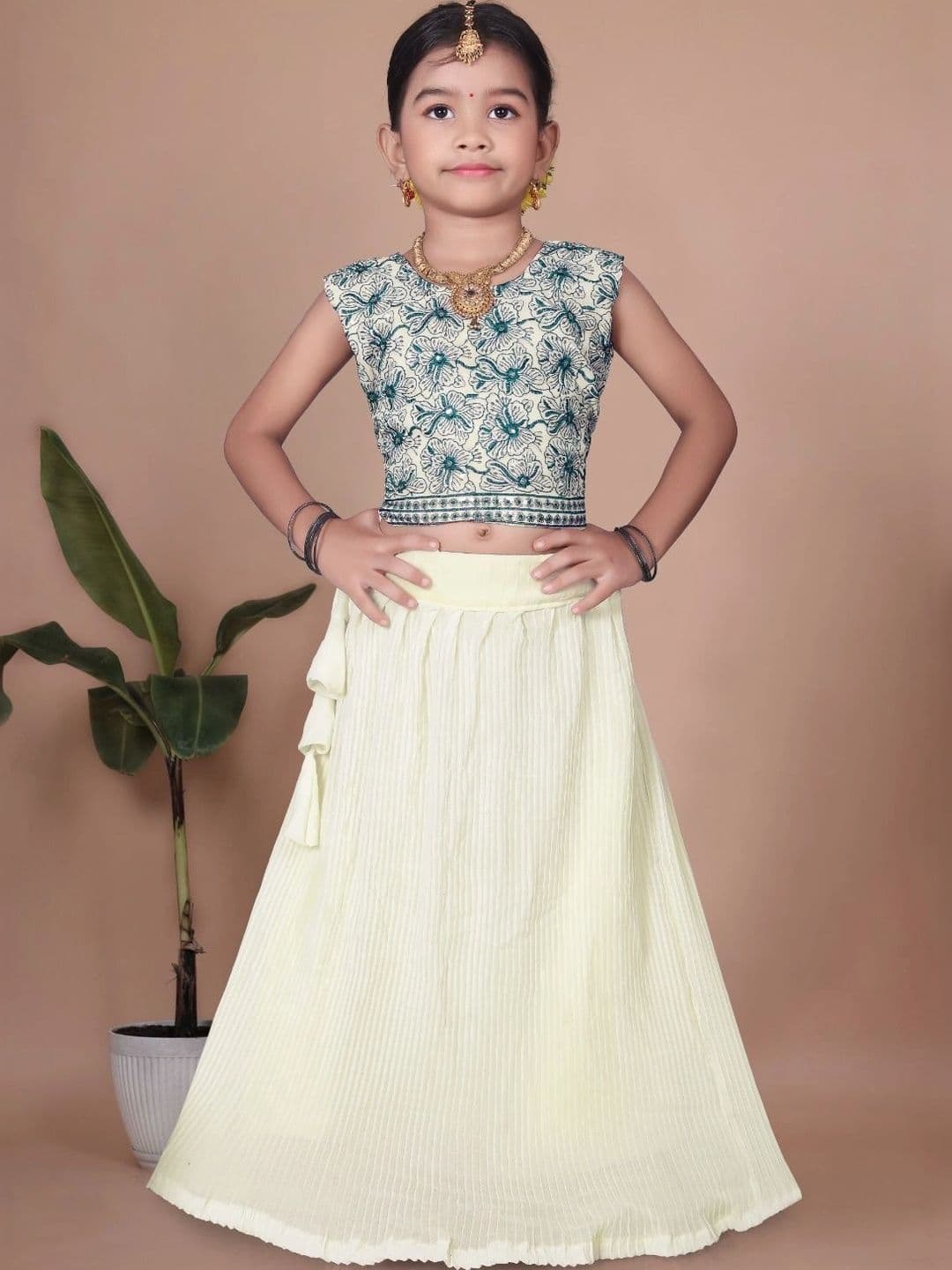 Tiny Twirls Girls Embroidered Thread Work Ready to Wear Lehenga & - view 1