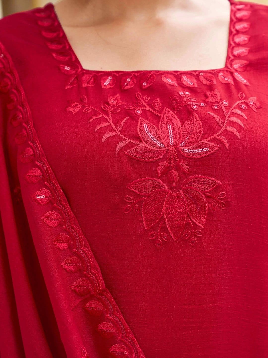 Tikhi Imli Embroidered Silk Blend Farshi Salwar Kurta Set Women thumbnail 2