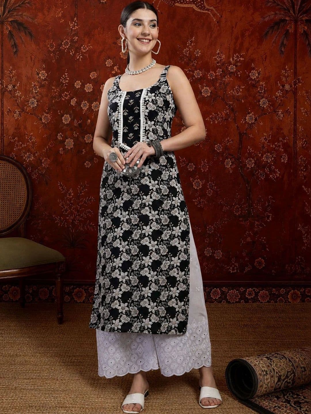 Sangria Women Floral Printed Floral Kurta thumbnail 4