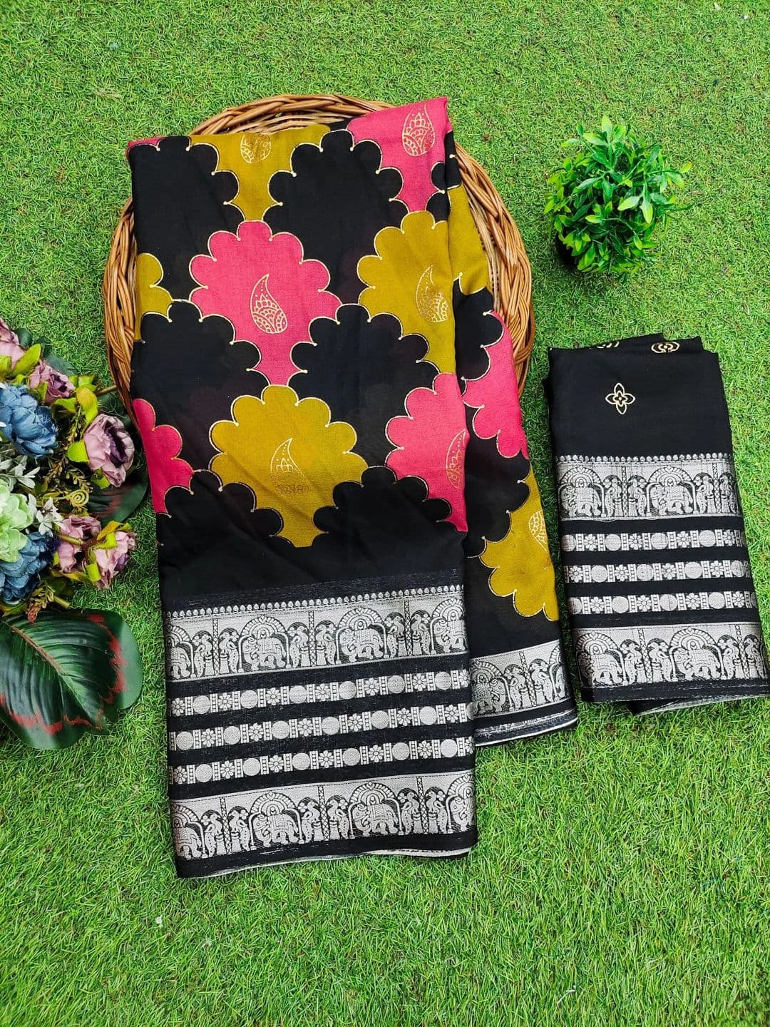 BOLOKA Zari Art Silk Designer Saree thumbnail 2