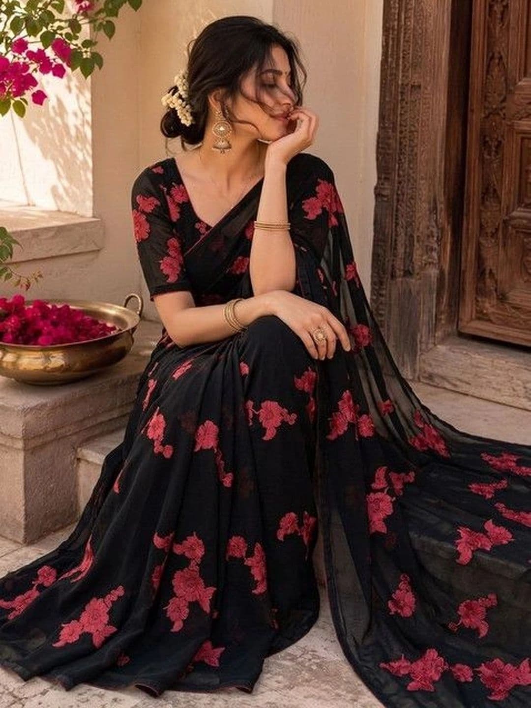 ARIHANT CREATIONS Floral Poly Georgette Saree thumbnail 2