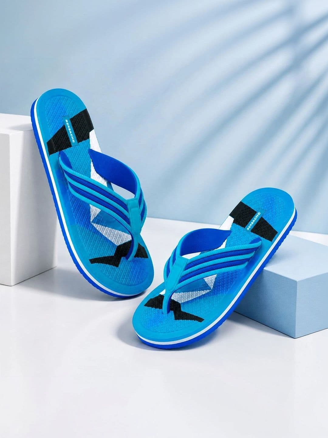 BERSACHE Men Printed Thong Flip-Flops - view 1