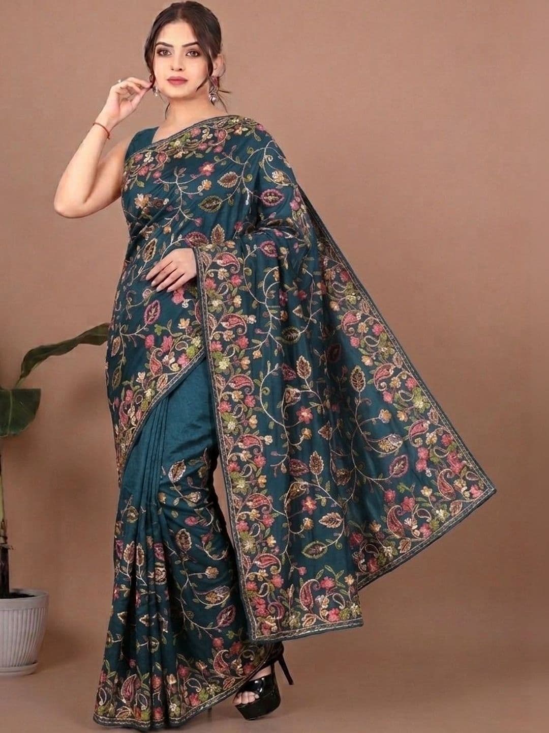 akhodalkrp Floral Embroidered Net Saree - view 1