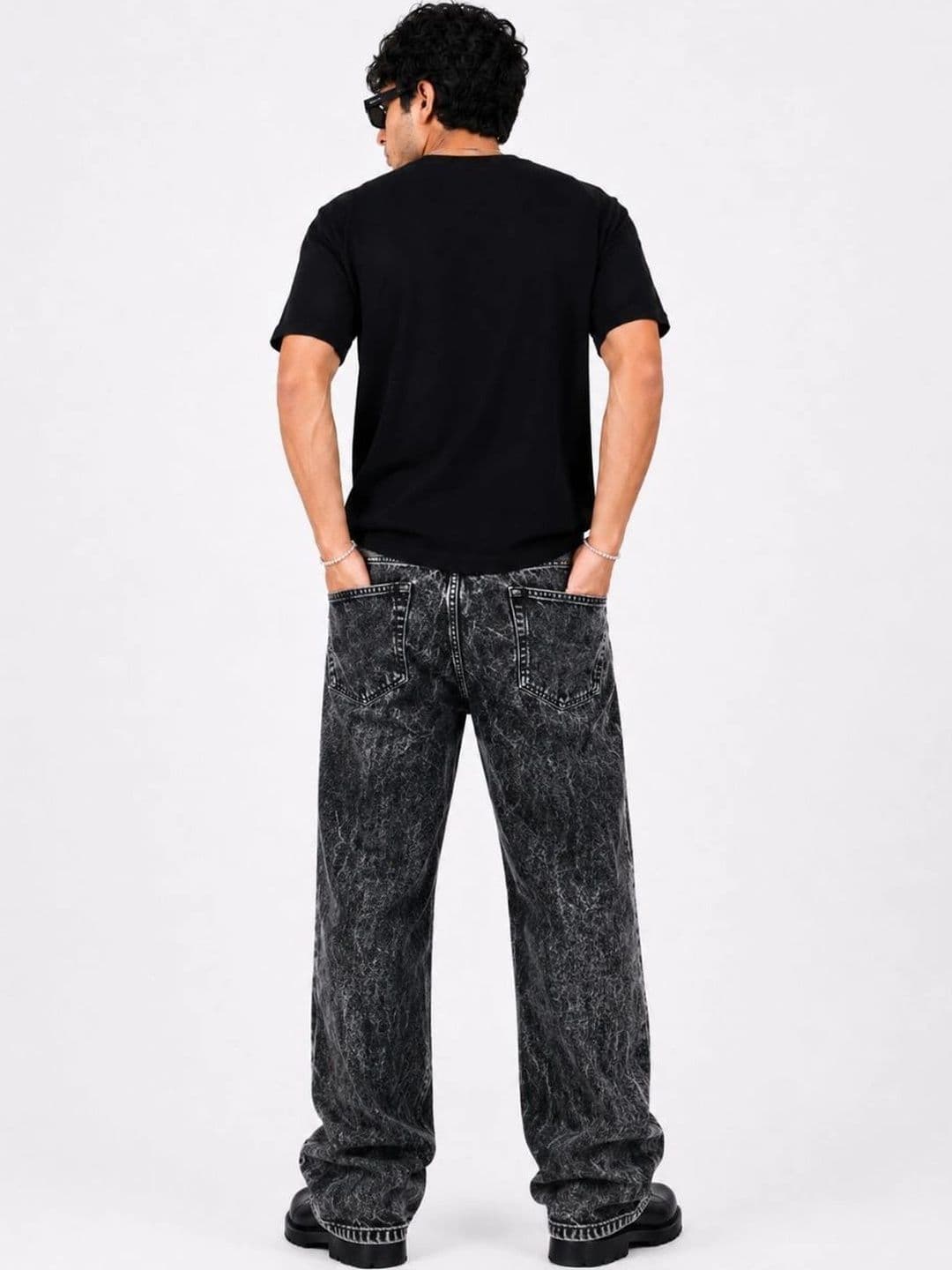 MQ Denim Men Straight Fit Mid-Rise Jeans thumbnail 4
