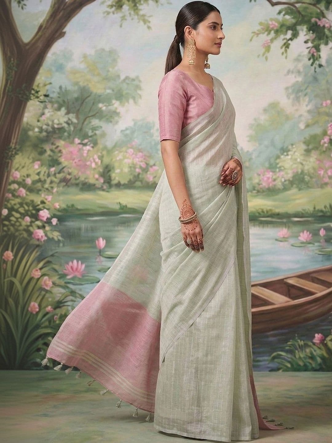 Mitera Woven Design Tissue Saree thumbnail 3
