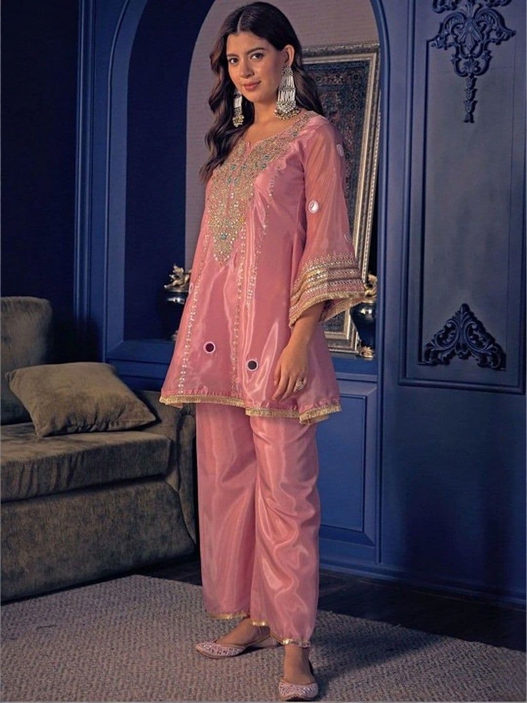 Sangria Women Ethnic Motifs Embroidered Regular Mirror Work Silk Crepe Kurta with Palazzos thumbnail 3
