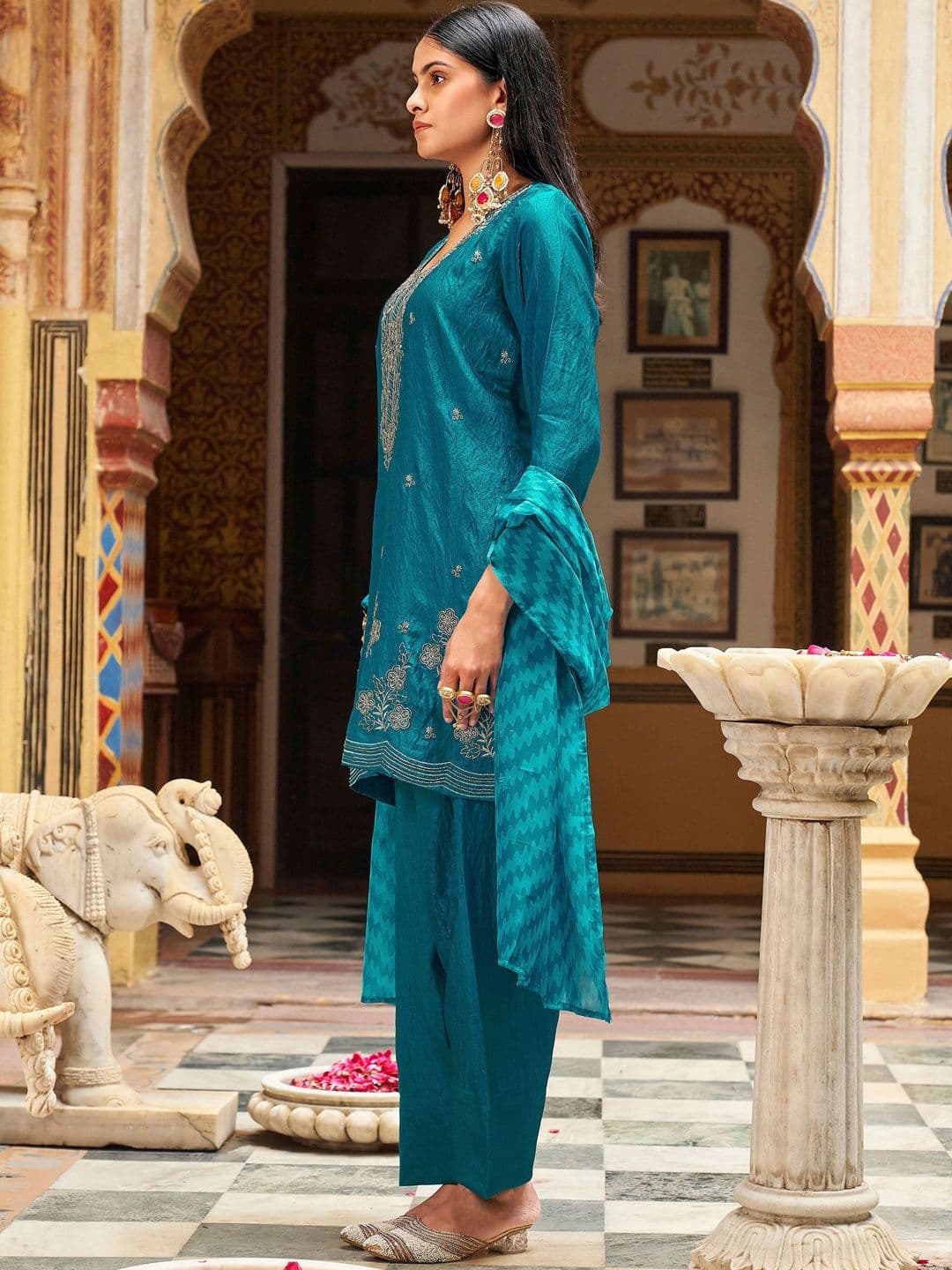 Tikhi Imli Embroidered Silk Blend Farshi Salwar Kurta Set Women thumbnail 7