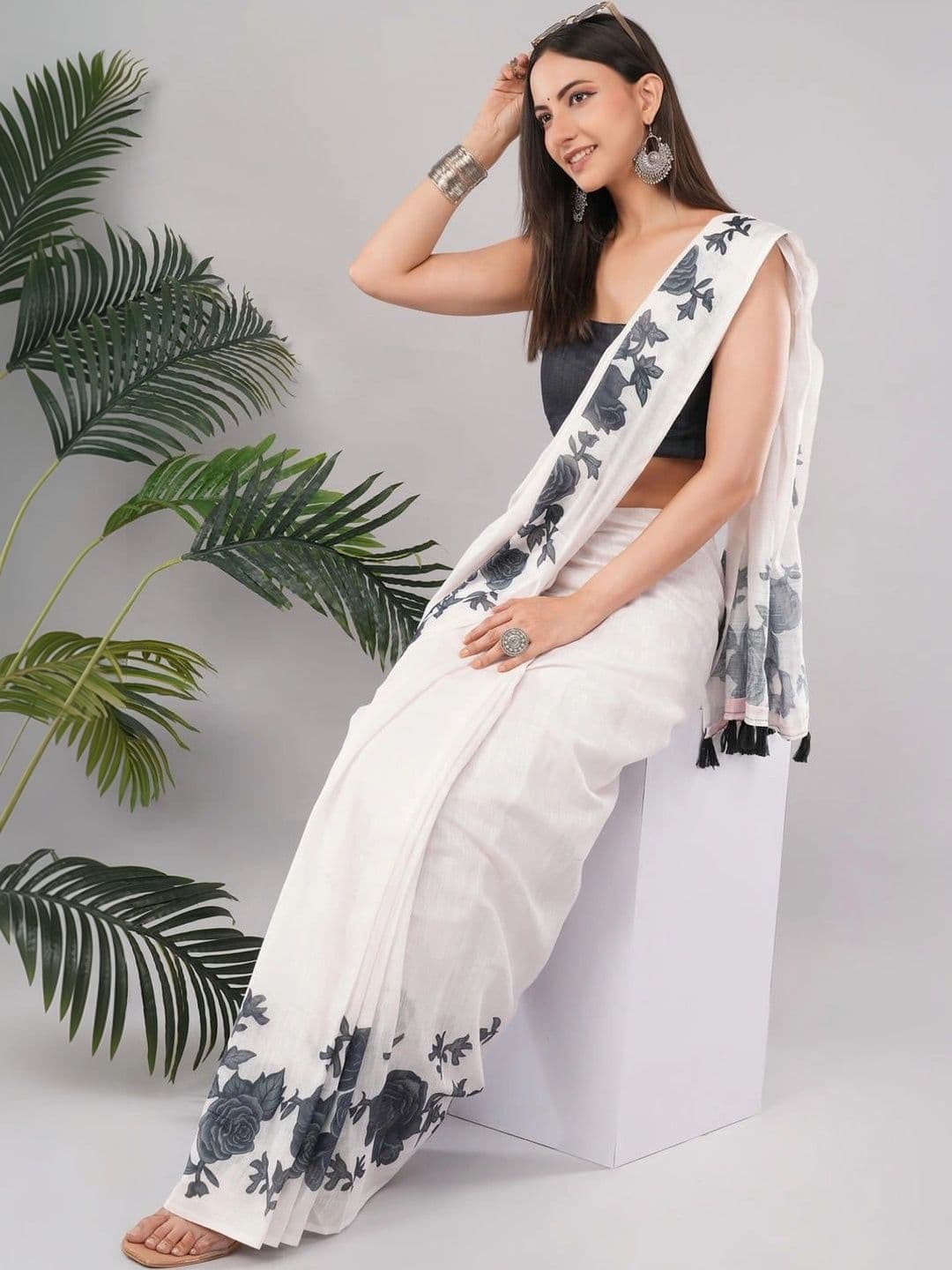 SAMANTHA Floral Linen Blend Belted Saree - view 1