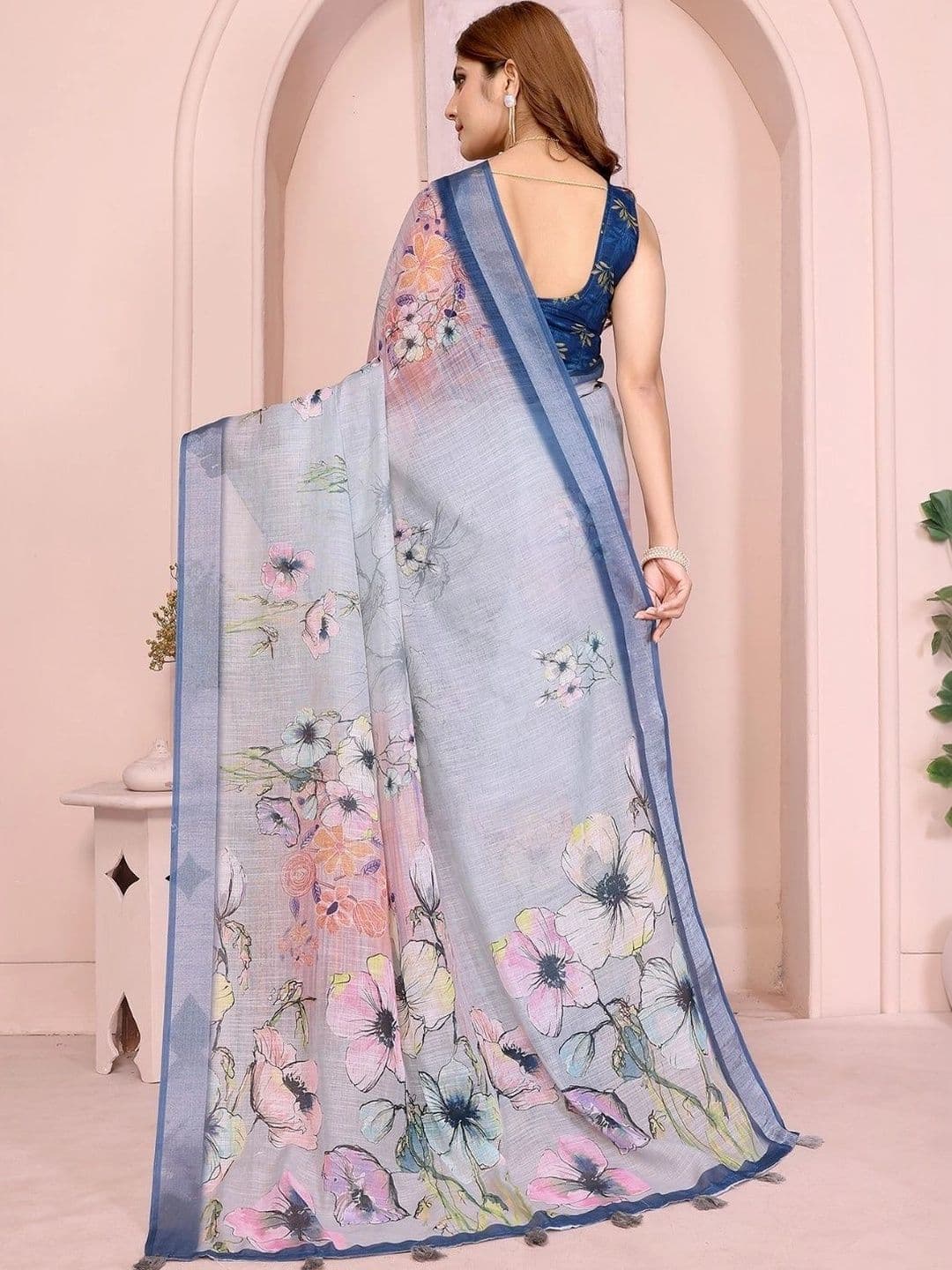 Kesarii Linen Blend Fusion Saree thumbnail 7