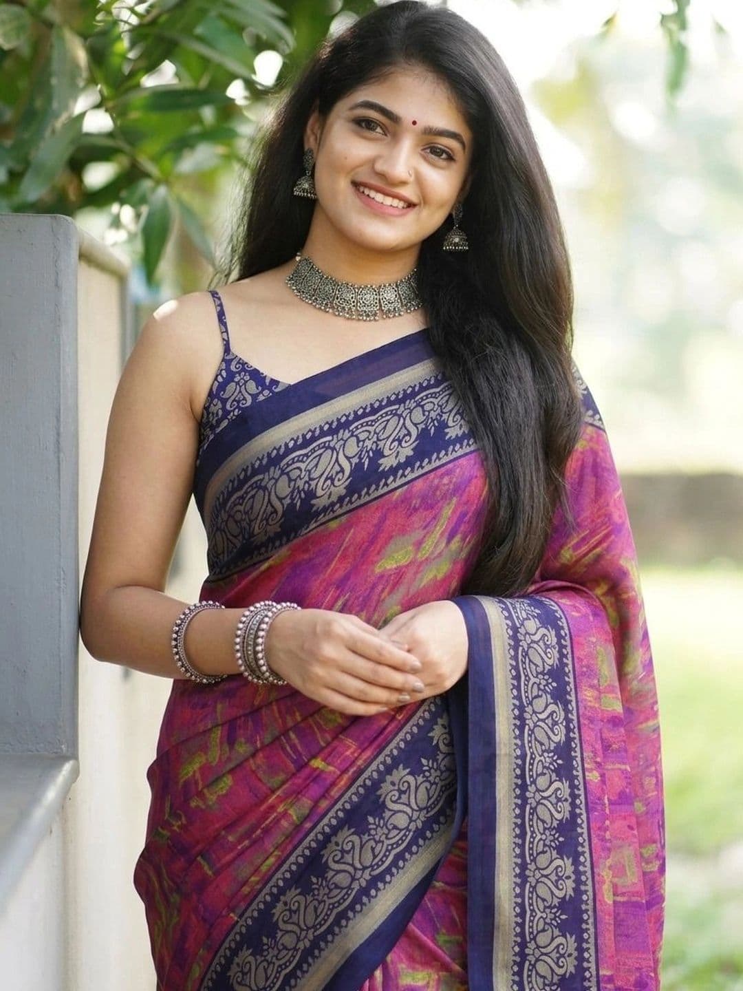 BOLOKA Poly Georgette Designer Saree thumbnail 3