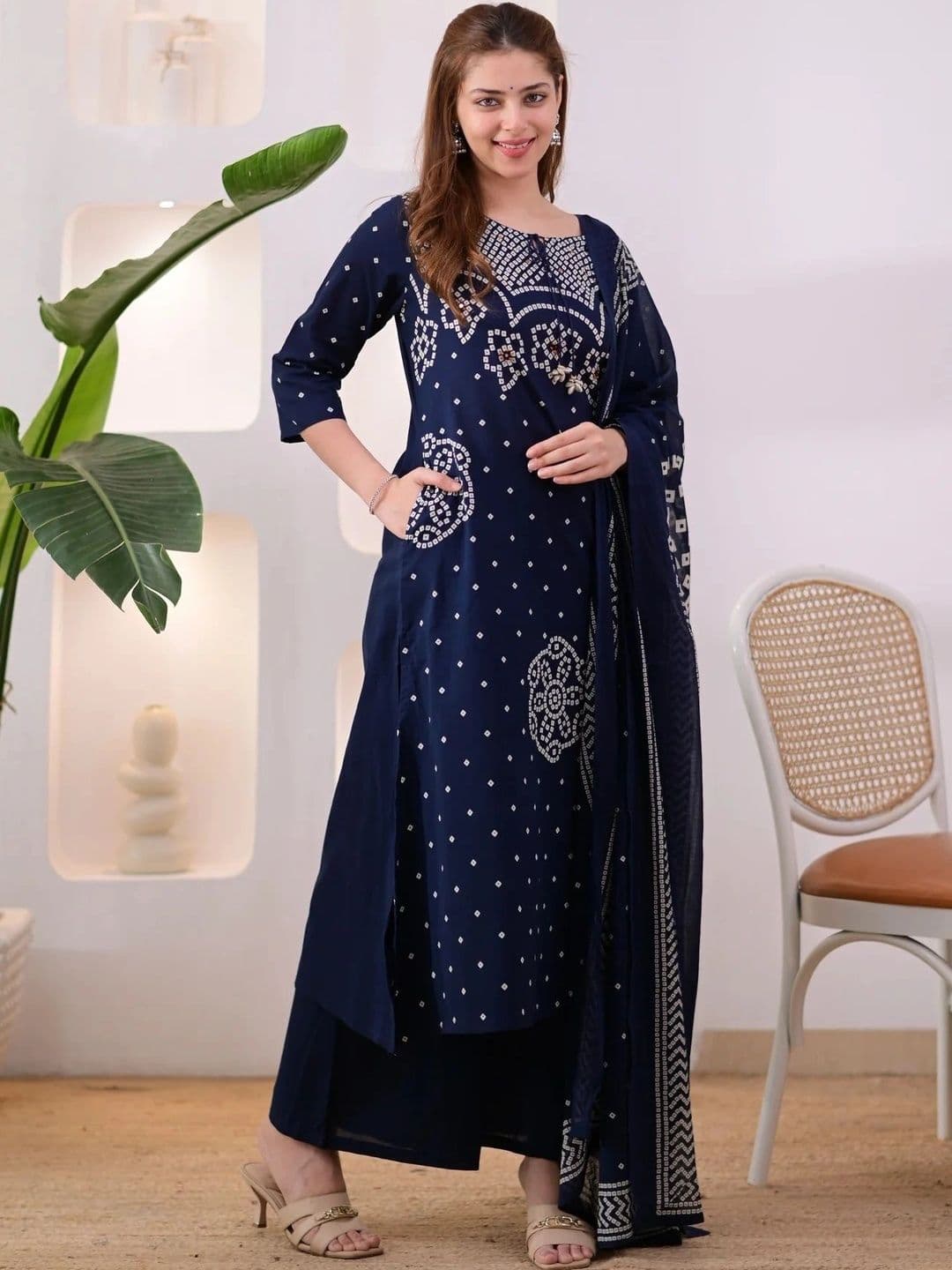 Sangria Women Ethnic Motifs Printed Regular Pure Cotton Kurta with Palazzos & With Dupatta thumbnail 2