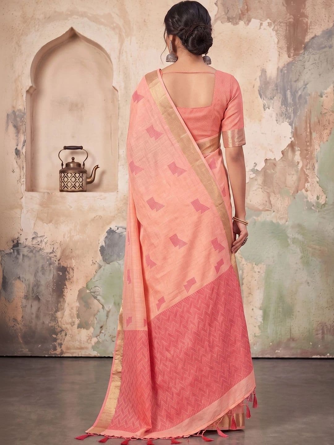 Mitera Woven Design Linen Blend Saree thumbnail 2