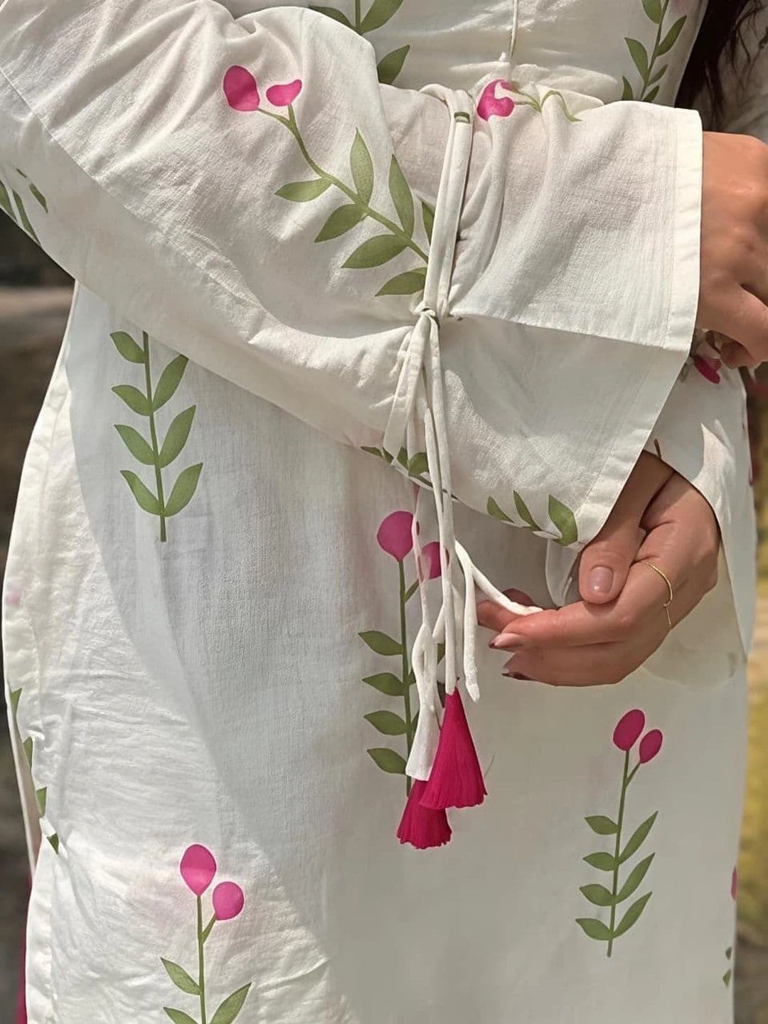 SHASHANK FASHION & BRIGHT FASHION Women Floral Printed Regular Pure Cotton Kurta with Palazzos & With Dupatta thumbnail 3