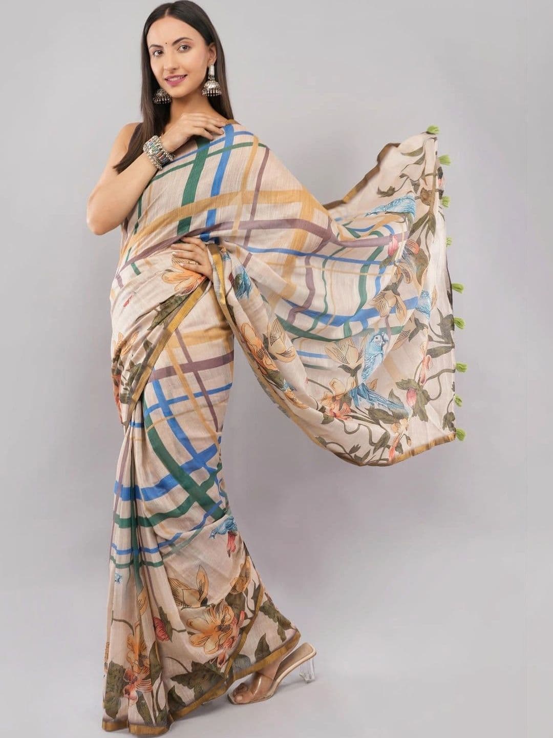 SAMANTHA Floral Linen Blend Saree thumbnail 5