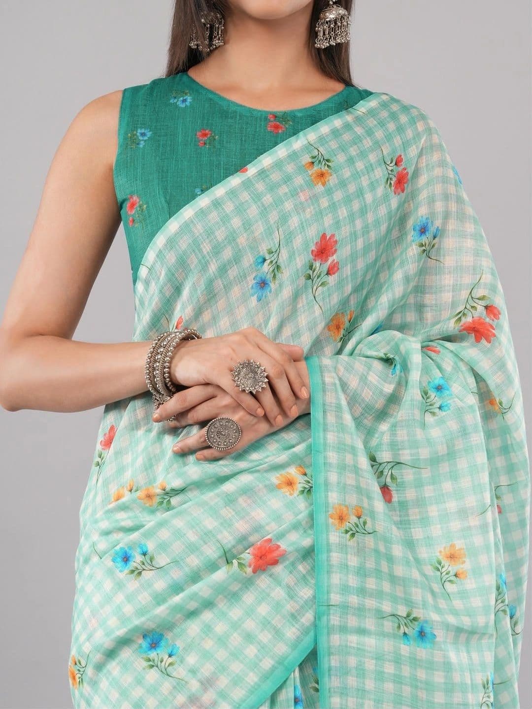 SAMANTHA Floral Linen Blend Saree thumbnail 3