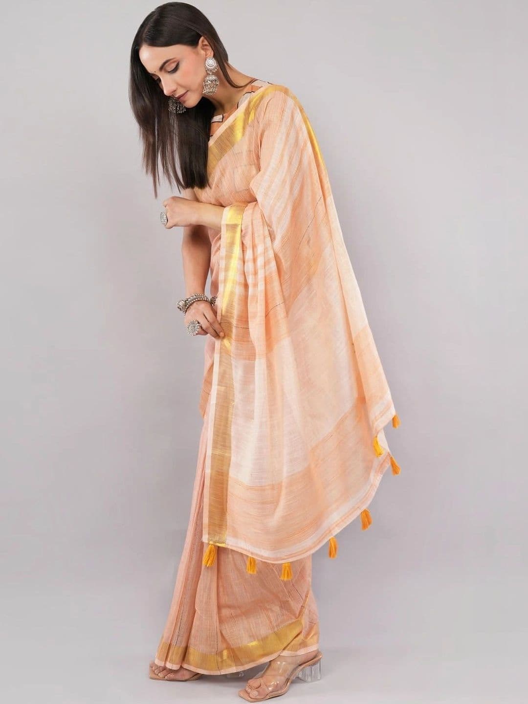 SAMANTHA Striped Linen Blend Belted Saree thumbnail 4
