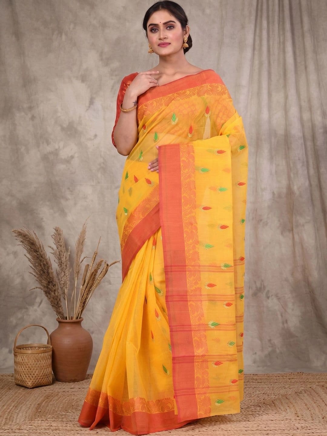GitAsit  Women Woven Design Zari Pure Cotton Handloom Taant Saree thumbnail 3