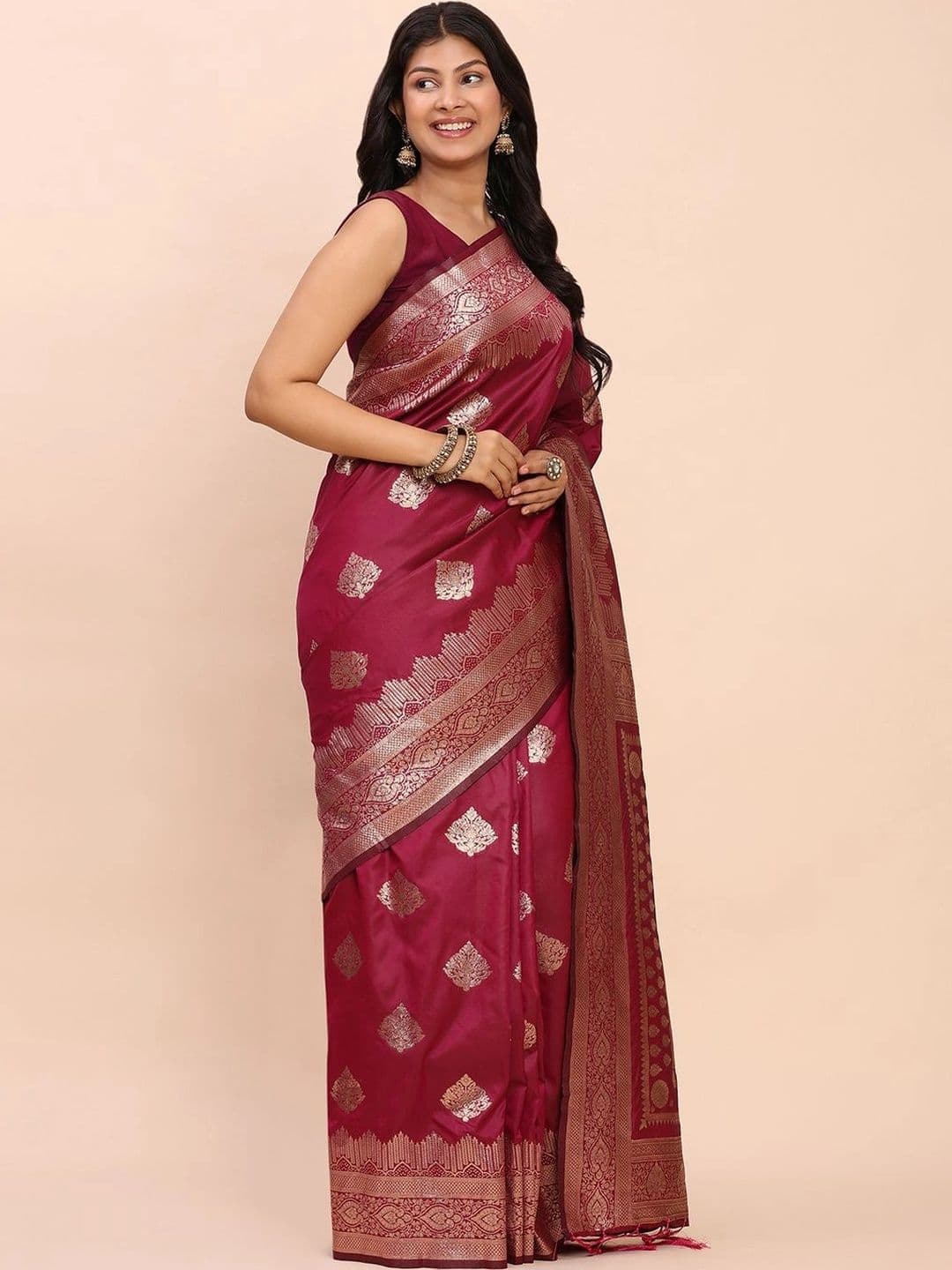 Mitera Woven Design Zari Silk Blend Banarasi Saree thumbnail 5