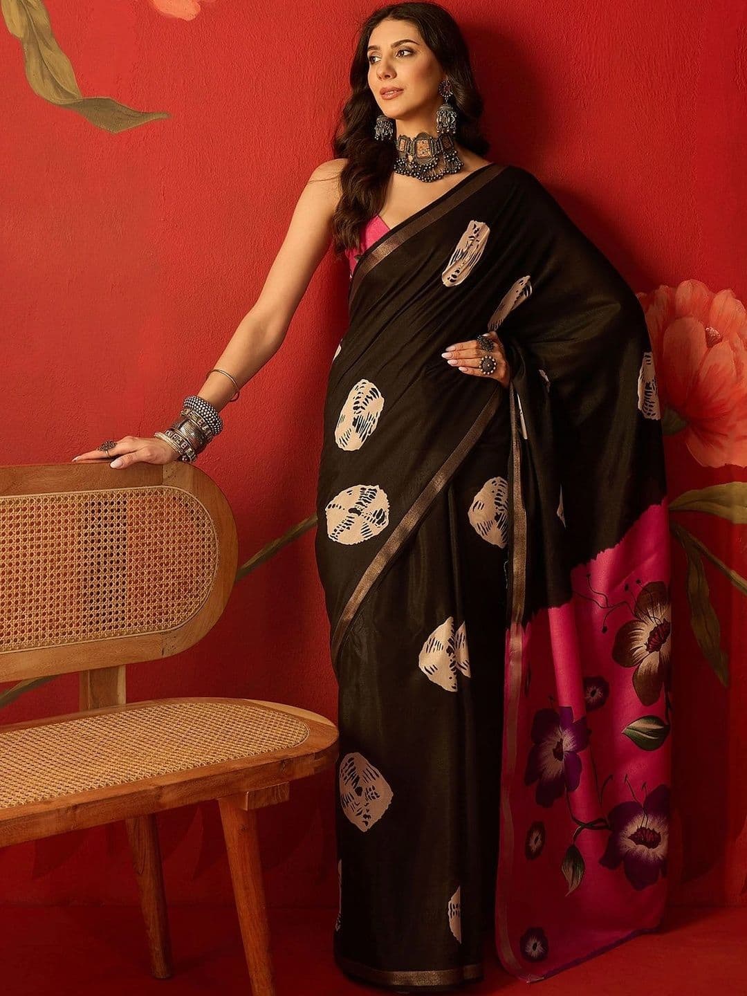 Sangria Zari Silk Cotton Bandhani Saree thumbnail 3