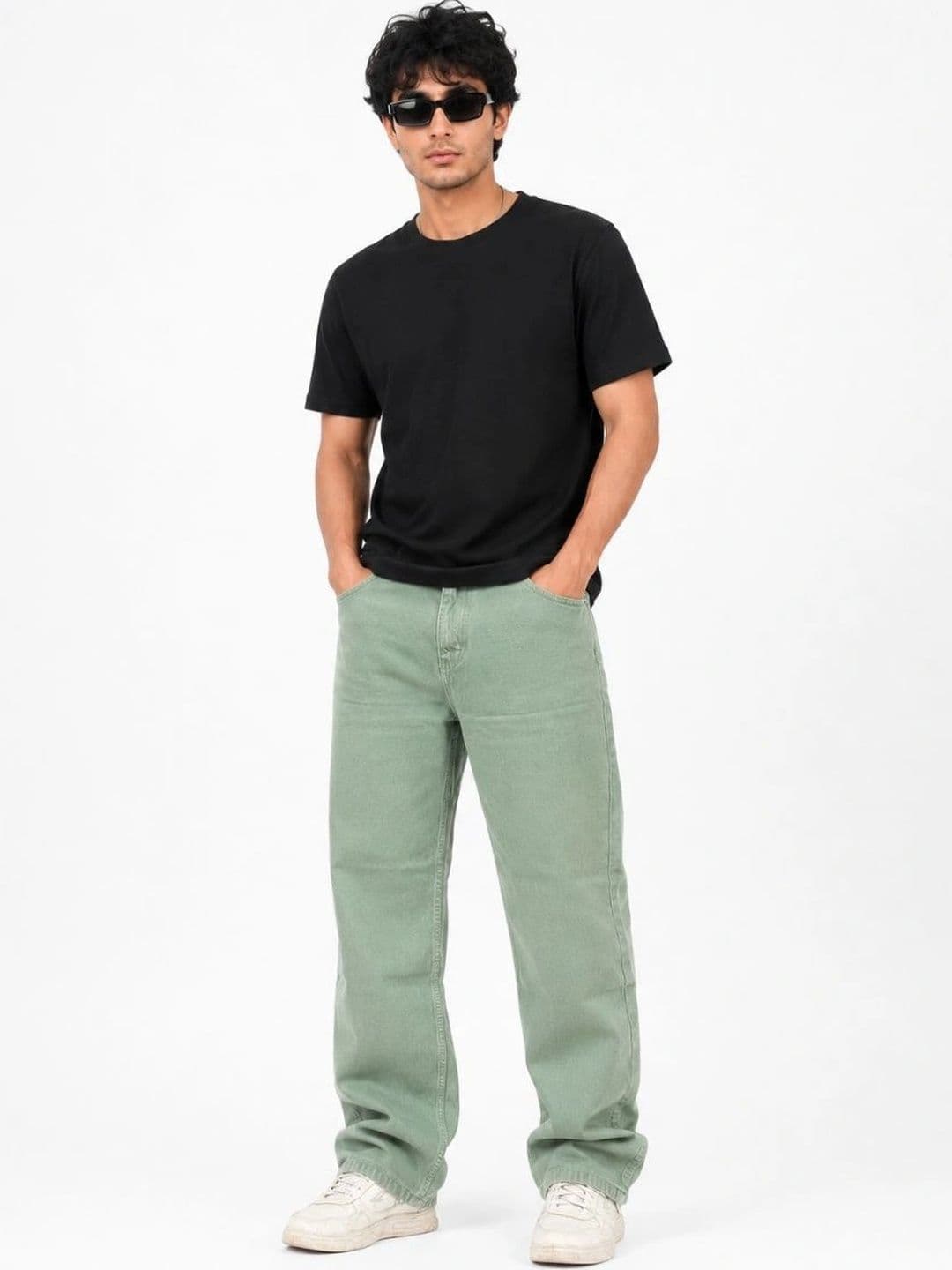 MQ Denim Men Straight Fit Mid-Rise Jeans thumbnail 4